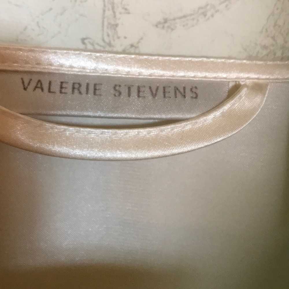 A nighty and Robe, one tie missing